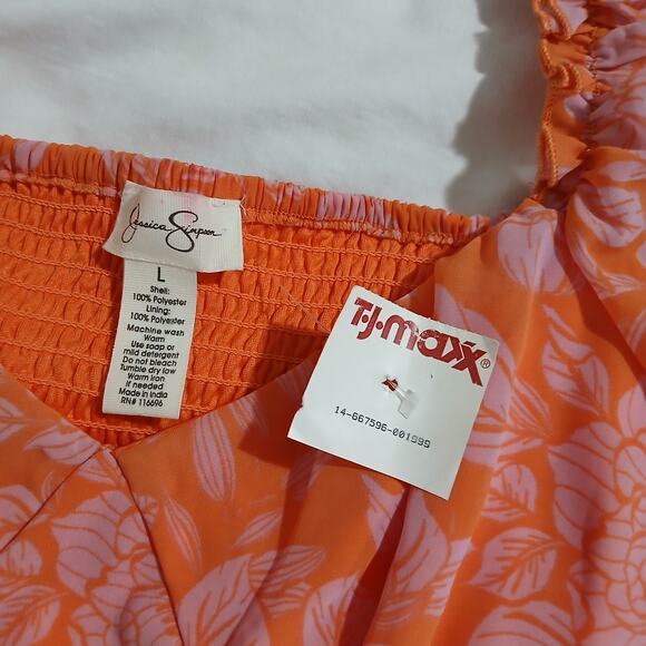 NWT Jessica Simpson Large Half Flutter-sleeve square smocked back v front dress - Picture 4 of 12